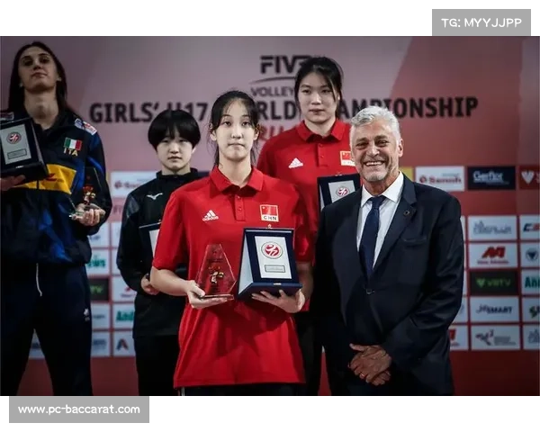 杨舒茗从U17世冠到国家队 接应新星成长之路引发广泛关注 杨舒茗从U17世冠到国家队 接应新星成长之路引发广泛关注